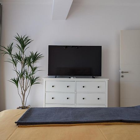 Lux Apartments Harmonia Budua Esterno foto