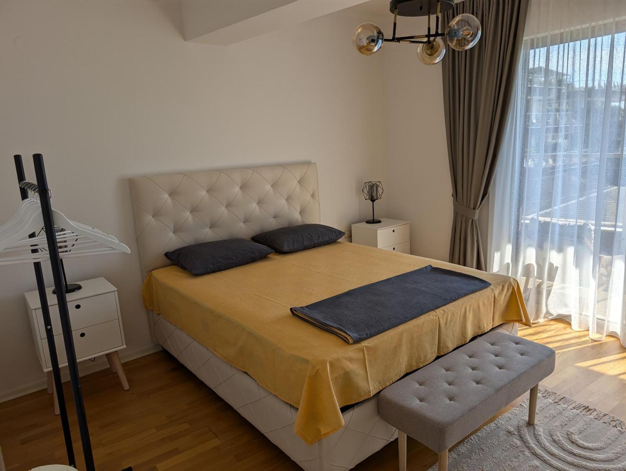 Lux Apartments Harmonia Budua Esterno foto