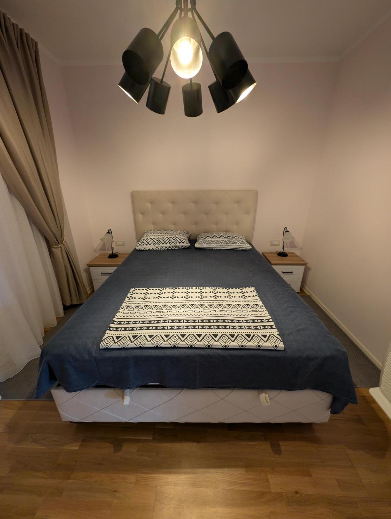 Lux Apartments Harmonia Budua Esterno foto