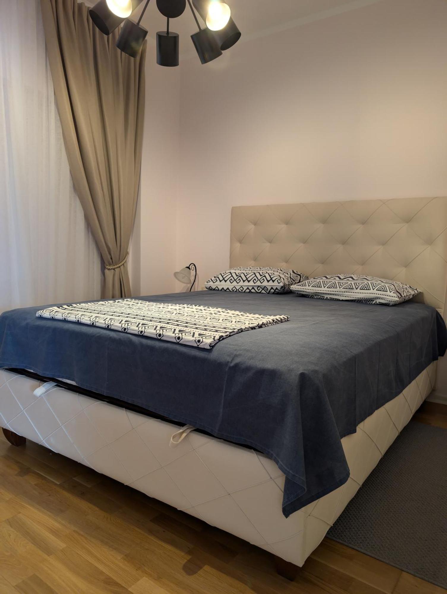 Lux Apartments Harmonia Budua Esterno foto
