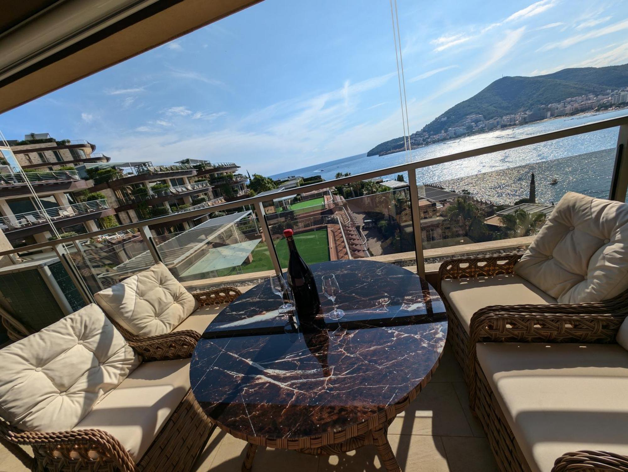 Lux Apartments Harmonia Budua Esterno foto