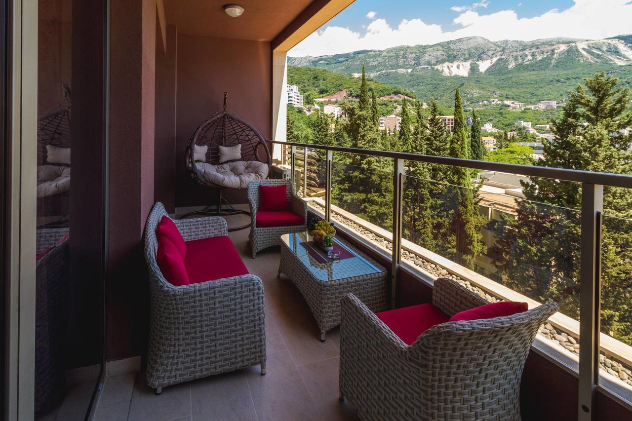 Lux Apartments Harmonia Budua Esterno foto