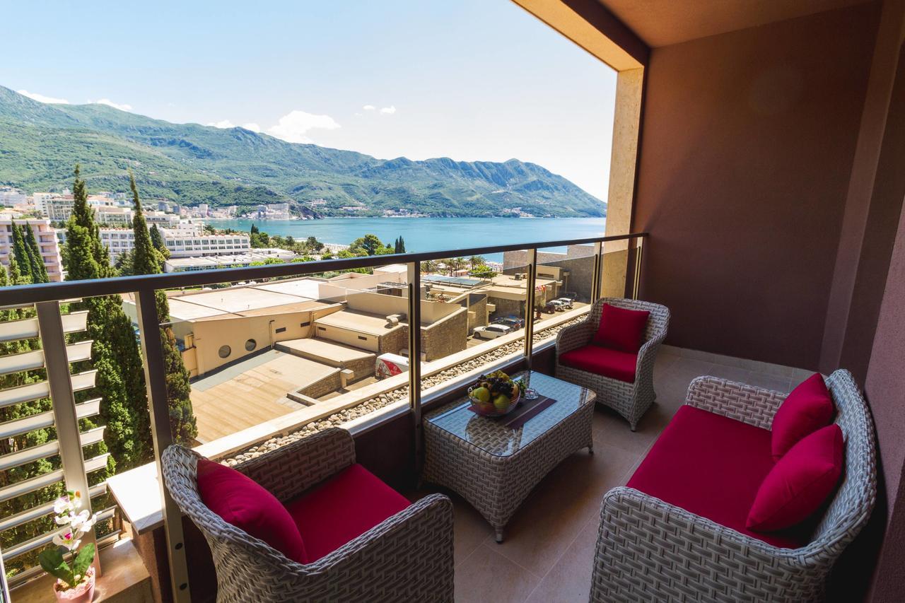 Lux Apartments Harmonia Budua Esterno foto
