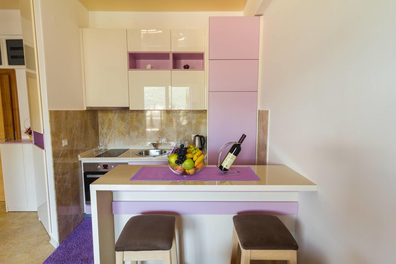 Lux Apartments Harmonia Budua Esterno foto