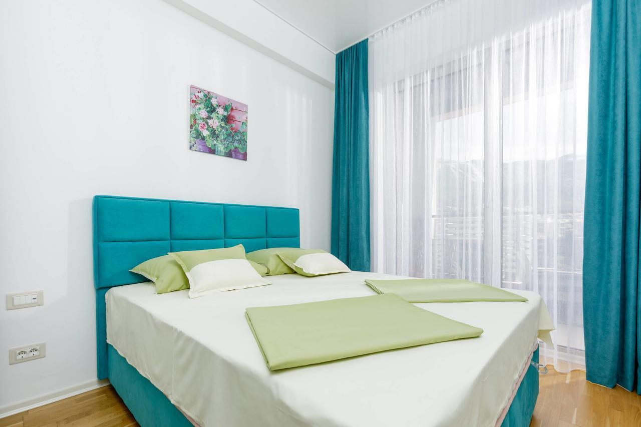 Lux Apartments Harmonia Budua Esterno foto