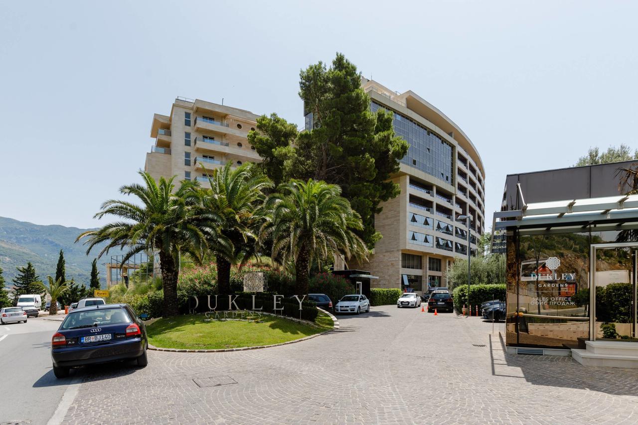 Lux Apartments Harmonia Budua Esterno foto