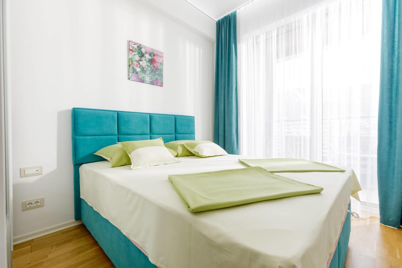 Lux Apartments Harmonia Budua Esterno foto